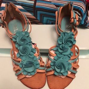 English 3 straps sandals